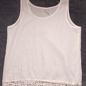 Avon Style Oversized White Cotton Crochet-Hem Tank Top - Medium (NWOT)